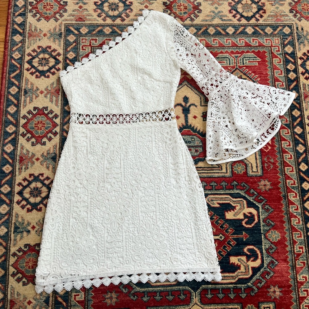 Lady Black Tie White Dress XS